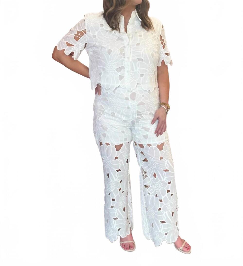 NEW LUCY PARIS women's effie short sleeve button down top in white